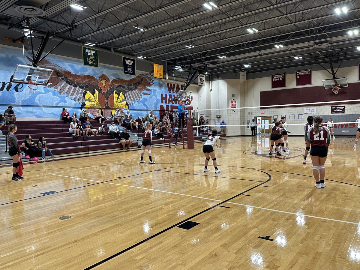 WKMSHawks's tweet photo. Fighting hard in game 2 up 14 to 9. #wkmsproblemsolvers. https://t.co/XoR9ORrVAS