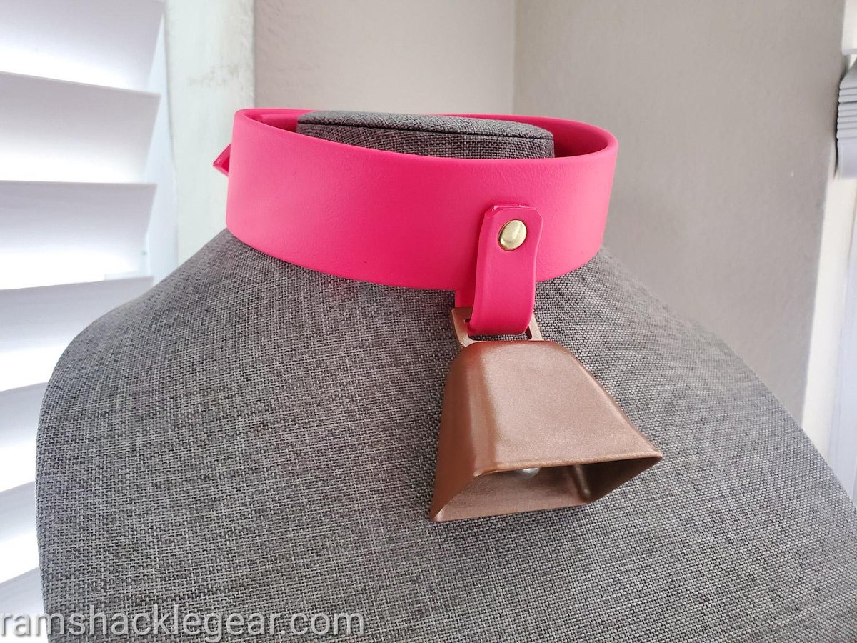 First pink cowbell collar in biothane.🐄🔔