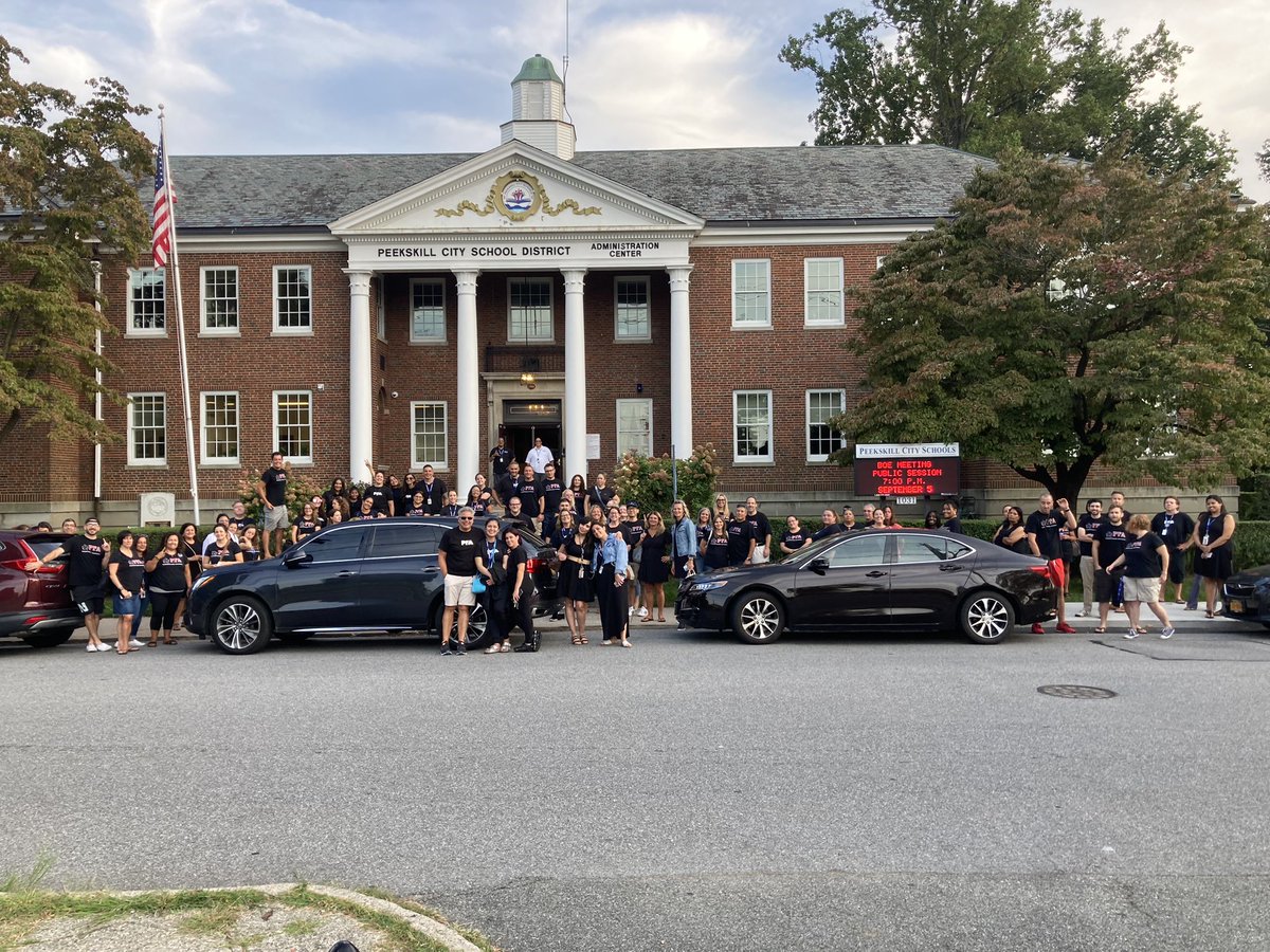 PFA showing our solidarity at tonight’s BOE Meeting!! <a href="/NYSUTTRO/">NYSUT Tarrytown RO 🍎</a> <a href="/nysut/">NYSUT</a> #UnionStrong