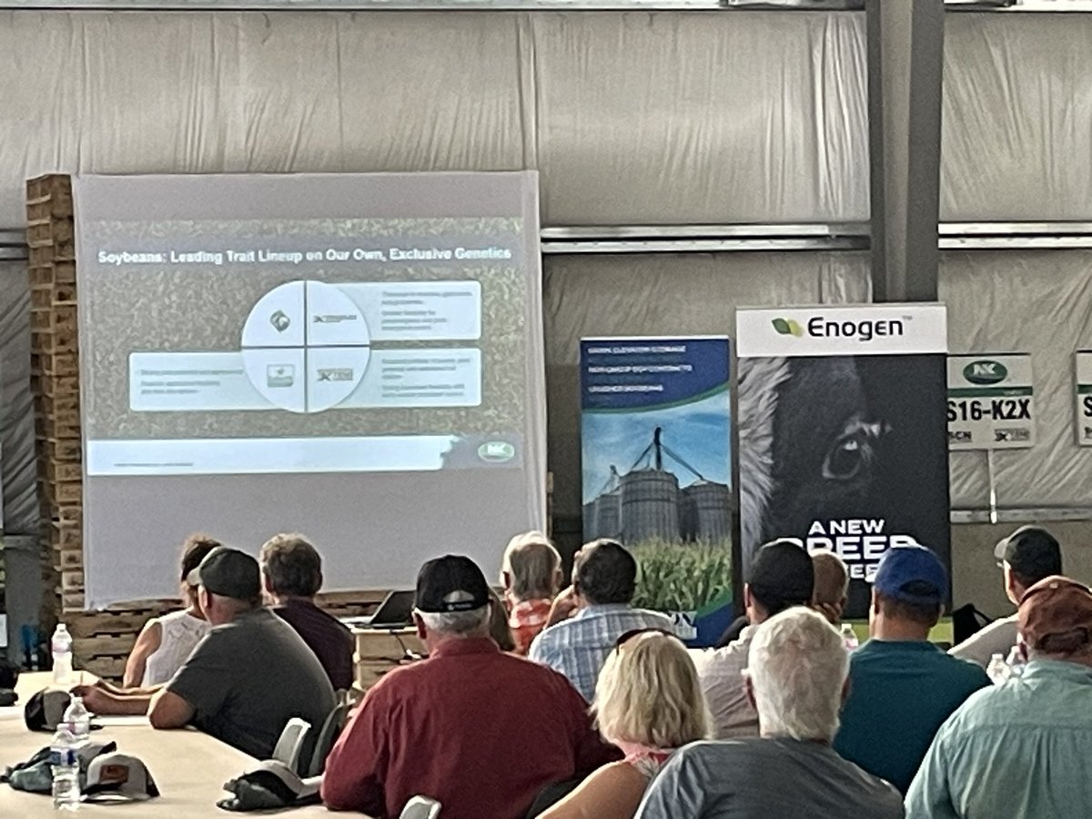 An amazing turnout tonight at the Jackson Seed Service Customer Appreciation event!  I was happy to share the stage with @NickCowan3 &amp; <a href="/TDSsnydes/">Scott Snyder</a> to discuss <a href="/NKSeedsCanada/">NK® Seeds Canada</a> <a href="/syngentacanada/">Syngenta Canada</a> seed treatments and <a href="/EnogenCanada/">Enogen™</a>! #ANewBreedOfSeed
