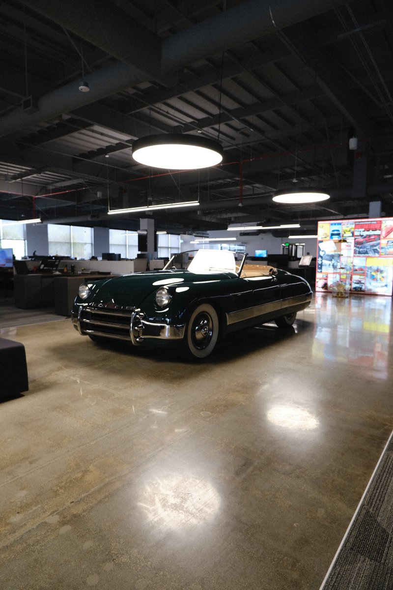 The Kurtis is looking at the MotorTrend office.