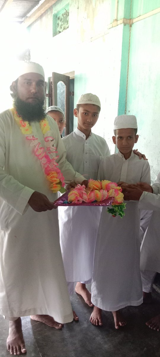ALJAMIARATABARI's tweet photo. #TeachersDay https://t.co/OCiECHHSqw