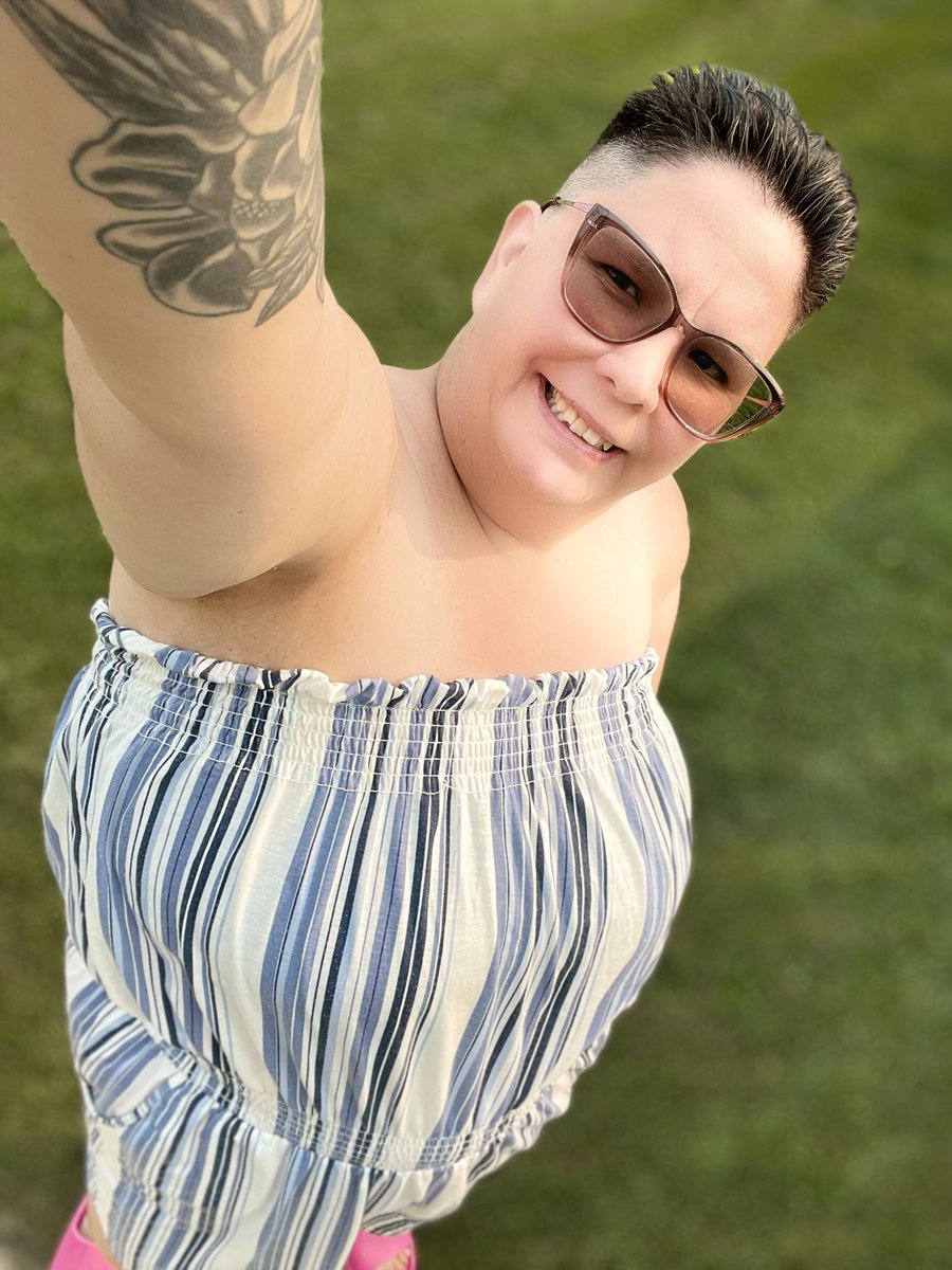 Spitfiredickey's tweet photo. Last days of summer ❤️❤️ https://t.co/livZCftmnC