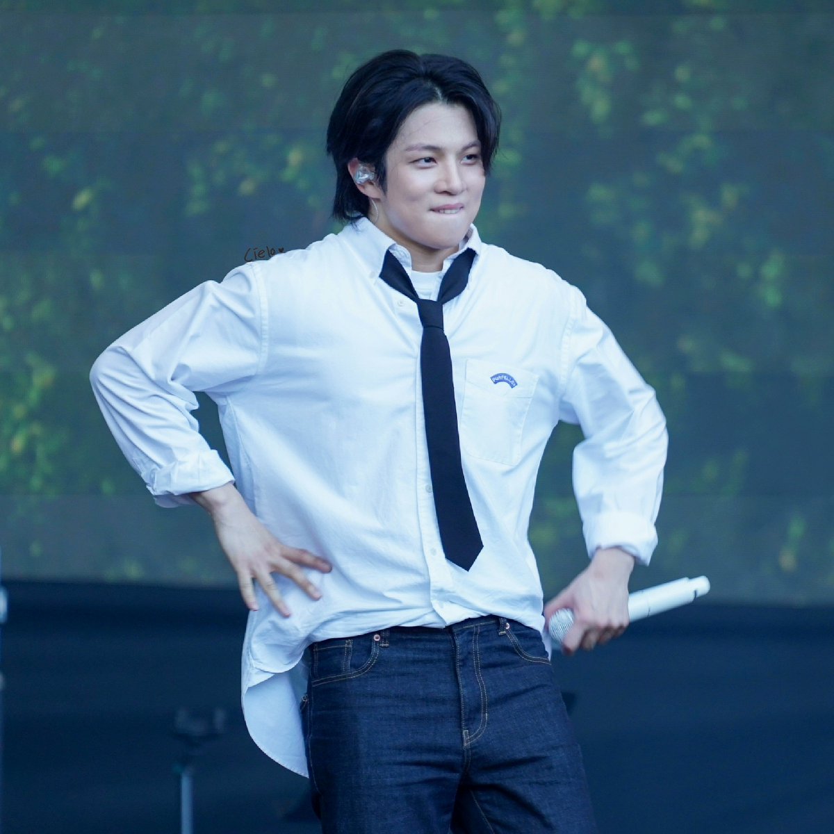 230902 청춘썸머나잇
어린이대공원 숲속의 무대

영상으로 찍었어야 했는데
분하다😤

#NFlying #엔플라잉 #유회승 #청썸나