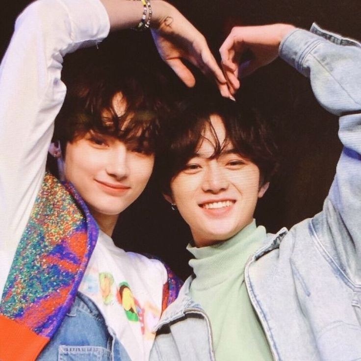 i hope you know that;
i really love you, i love talking to you, i love your smile, i love your eyes, i love your laugh, i love everything about you.
@Kai02TK