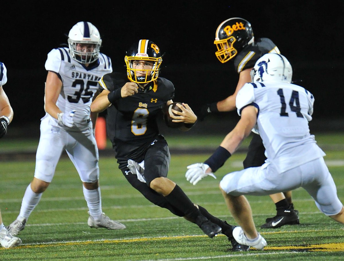 Is Bettendorf back 👀

2022 Season: 3-6 ❌

2023 Season: 2-0 with wins against PV and Davenport West ✅

📸: QC Times