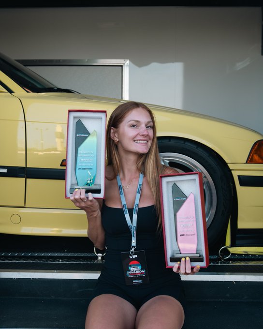 I won some awards this weekend. 😏🏆 https://t.co/CCtbHKj9Fr