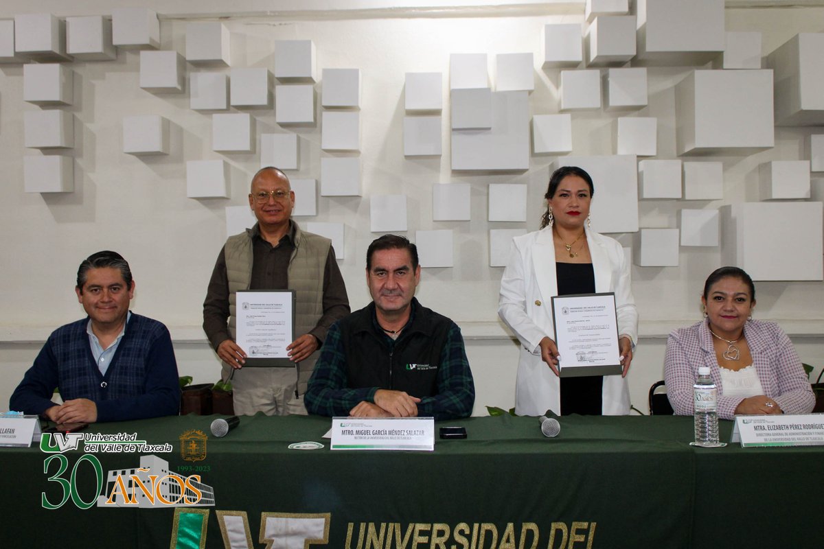 La UVT anuncia a dos distinguidos miembros de nuestra comunidad académica por sus recientes nombramientos. El Mtro. José Enrique Rosales Pérez, como Director General Académico y la Mtra. Luisa Victoria Ramírez García, Directora académica del área Humanidades.
#OrgulloUVT #UVT