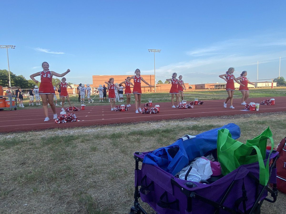 TJHRLA (@tjhela78) on Twitter photo Our 7th grade Cougar Cheerleaders did an awesome job at todays game vs Oak Hills! Cooper Cougar was a crowd pleaser too! <a href="/TISDTJHS/">Tomball Junior High</a> Our 7th grade Cougar Cheerleaders did an awesome job at todays game vs Oak Hills! Cooper Cougar was a crowd pleaser too! <a href="/TISDTJHS/">Tomball Junior High</a>