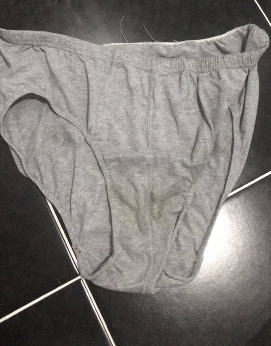 22 yaşındayım annemi sanal da sikip beni köpeği yapıp küfür edecek erkek arıyorum
Gavat
Ensest