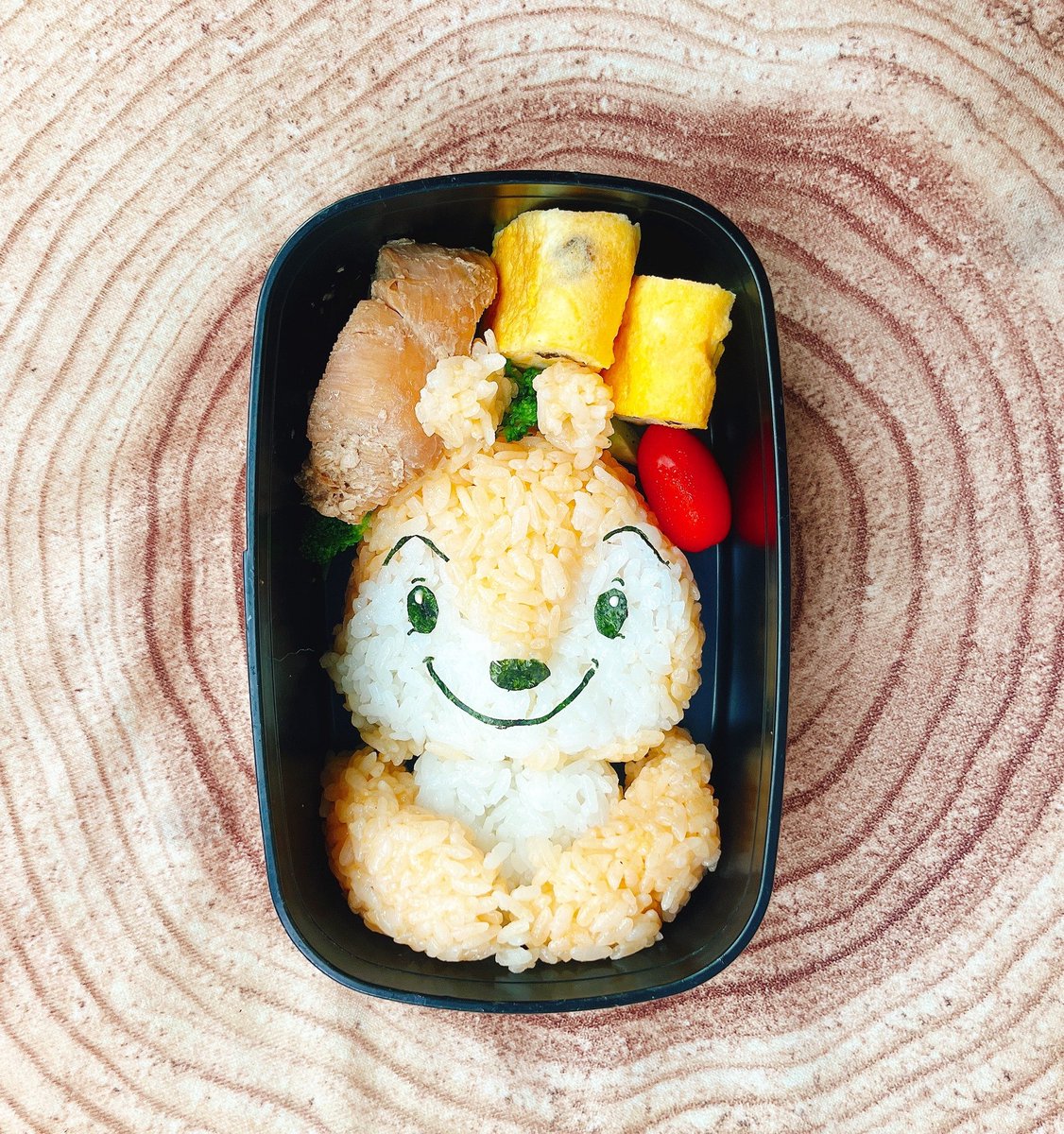 sakanatti0330's tweet image. おさるのジョージ、ジャンピーのお弁当。

 #おさるのジョージ弁当  #curiousGeorge  #jumpy