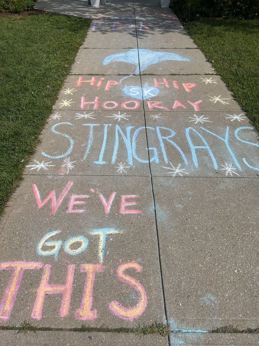 AmyHubertus's tweet photo. Great start to the year at Peace Dale Elementary School! Thank you to our fantastic Peace Dale PTO for creating an amazing welcome to all our staff and students. @SKSchoolDept https://t.co/AlESsQ1roY