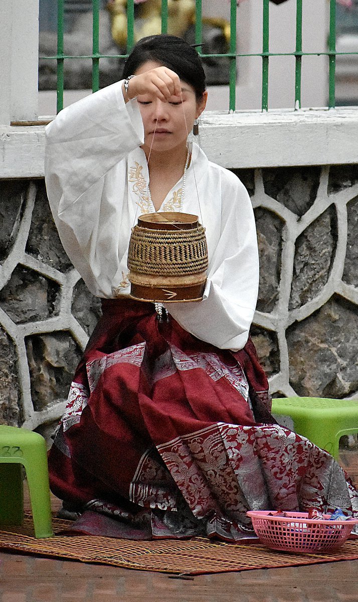 KruDavidNan1's tweet image. Good morning 
#Luangprabang #Laos
#almsgiving