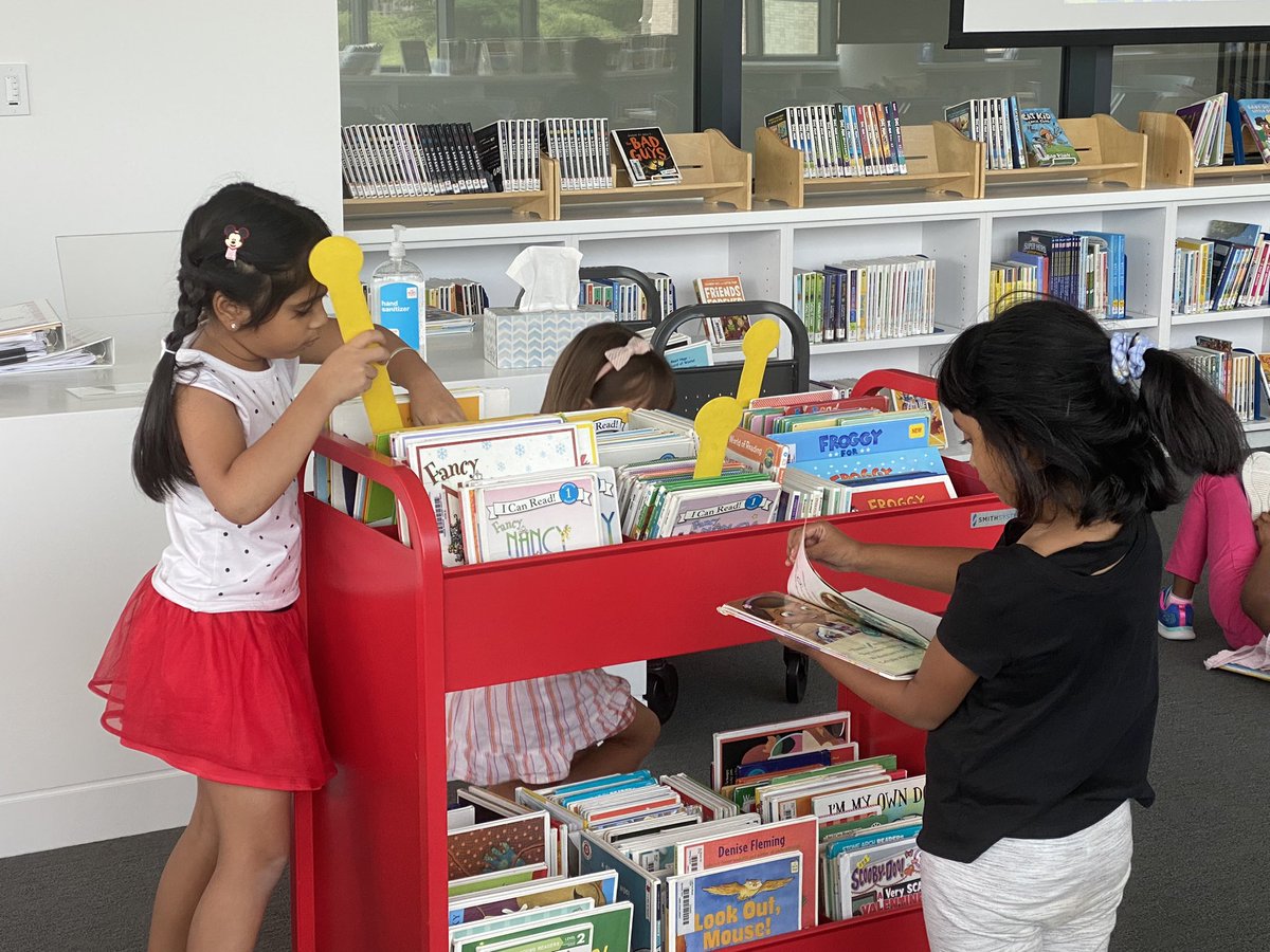 SpoedeLibrary tweet media