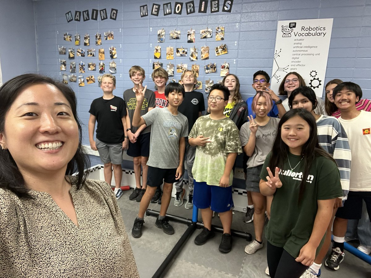 Mrs. Erina H Chang (@erinahong) on Twitter photo Fun little icebreaker to kick off our @VEXrobotics competition season <a href="/ParksJHS/">Parks Jr High</a> with this year’s #ParksRoboticsTEAM. Students worked together to save Fred! the gummy worm from its capsized boat using paperclips 🖇️ & 🛟 a gummy lifesaver. #parksbest2years #FSDlearns Fun little icebreaker to kick off our @VEXrobotics competition season <a href="/ParksJHS/">Parks Jr High</a> with this year’s #ParksRoboticsTEAM. Students worked together to save Fred! the gummy worm from its capsized boat using paperclips 🖇️ & 🛟 a gummy lifesaver. #parksbest2years #FSDlearns