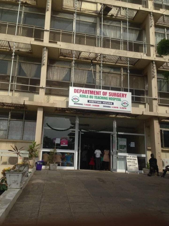 ghanamunsemsem_'s tweet photo. The surgical block of Korle Bu Teaching Hospital. This is actually very sad. Oman Ghana paaa nie? Ghanafuor let’s get ready for the September Demonstration! . #FixTheCountry #FixTheMotorway #FixTheTemaMotorway. https://t.co/R4EQJnXOOh