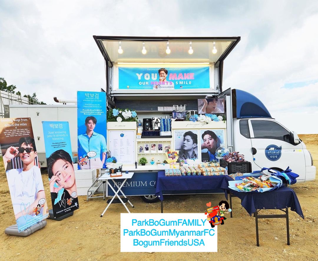 parkbogumfamiIy's tweet photo. Thank you for sharing those exciting moments when #ParkBogum visited the foodtruck.  Once again, we truly appreciate your assistance and help making our support a success. 🩵
PRS Coffee Support

@parkbogumfamiIy 
@PbgMmfc 
@BogumUSA061693 

#박보검
#YouhaveDoneWell #폭싹속았수다 https://t.co/uogrLLRAl4
