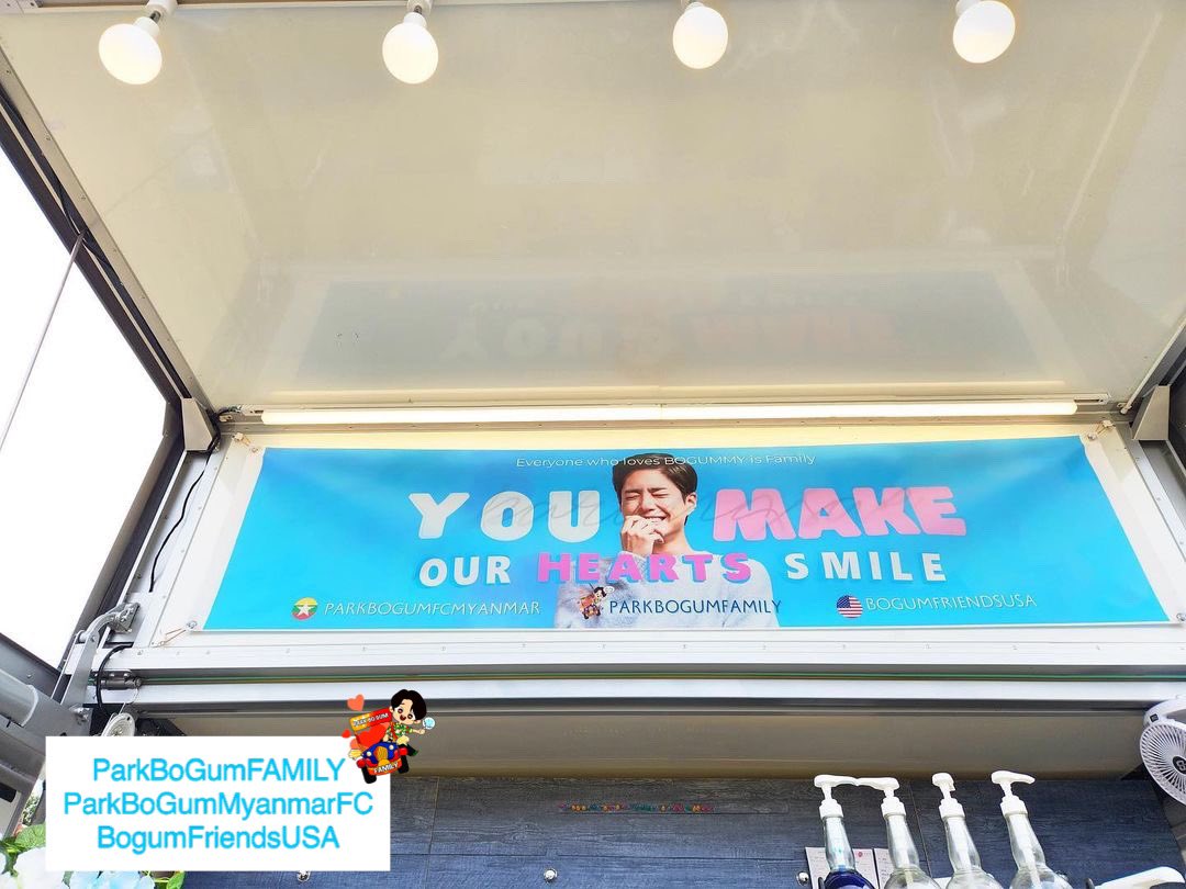 parkbogumfamiIy's tweet photo. Thank you for sharing those exciting moments when #ParkBogum visited the foodtruck.  Once again, we truly appreciate your assistance and help making our support a success. 🩵
PRS Coffee Support

@parkbogumfamiIy 
@PbgMmfc 
@BogumUSA061693 

#박보검
#YouhaveDoneWell #폭싹속았수다 https://t.co/uogrLLRAl4