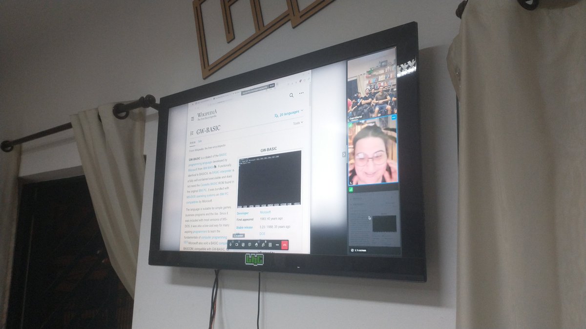 lhc_campinas's tweet image. Ontem rolou o Pyzza, encontro da comunidade Python no LHC. Acompanhe em eventos.lhc.net.br e saiba quando teremos novos eventos! #hackerspaces #python #pyzza #pizza #campinas