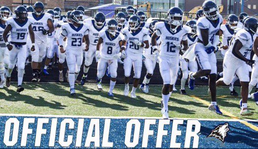 After a great conversation with @coachParker1983 I am very blessed to receive an offer from <a href="/HowardHuskies1/">HH Prep Post Grad Football Team</a>!!! <a href="/coachhoward22w/">Coach James Howard</a> 
@DerekCarr_MHS <a href="/BIGshadowMIKE/">Coach Mike Jasper</a> <a href="/CoachLittle7/">Lane Little</a> <a href="/MilanBulldogFB/">Milan Football</a> <a href="/CoachSimmons_CC/">Nate Simmons</a> <a href="/CoachRasMC/">Paul Rasmussen</a>