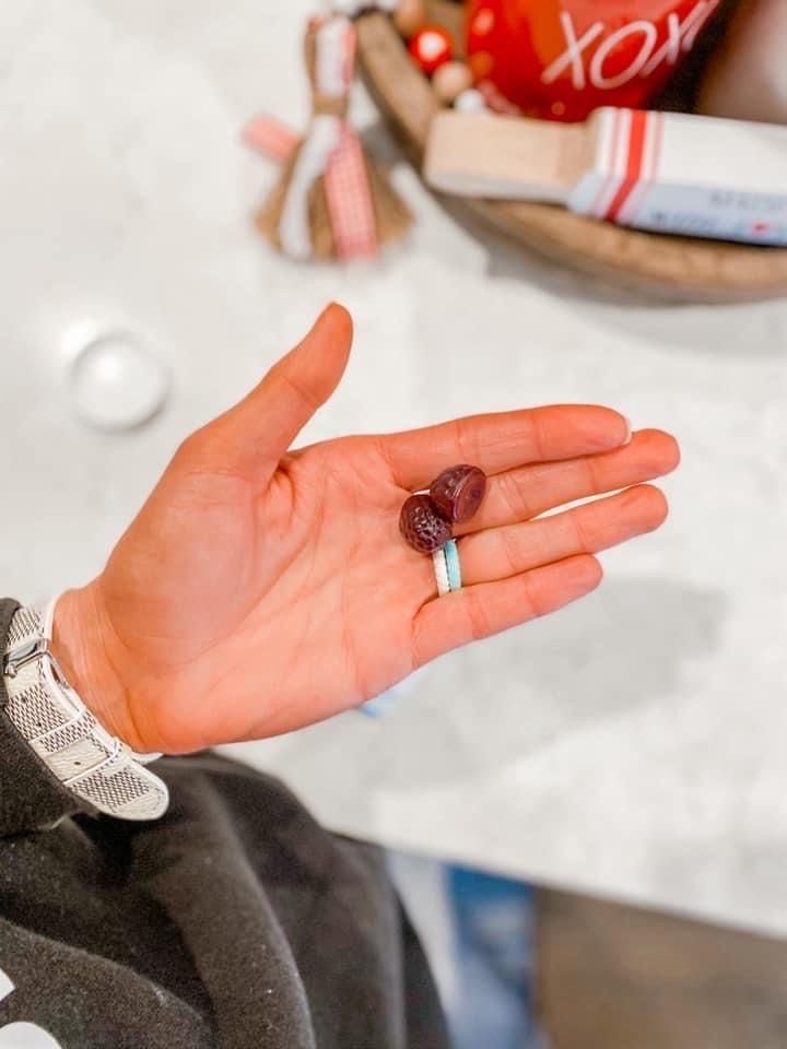 ajones1315's tweet photo. 2 gummies • 90 days • 31 lbs • $45 budget  

Who’s in?! https://t.co/h6PCMWpjeq