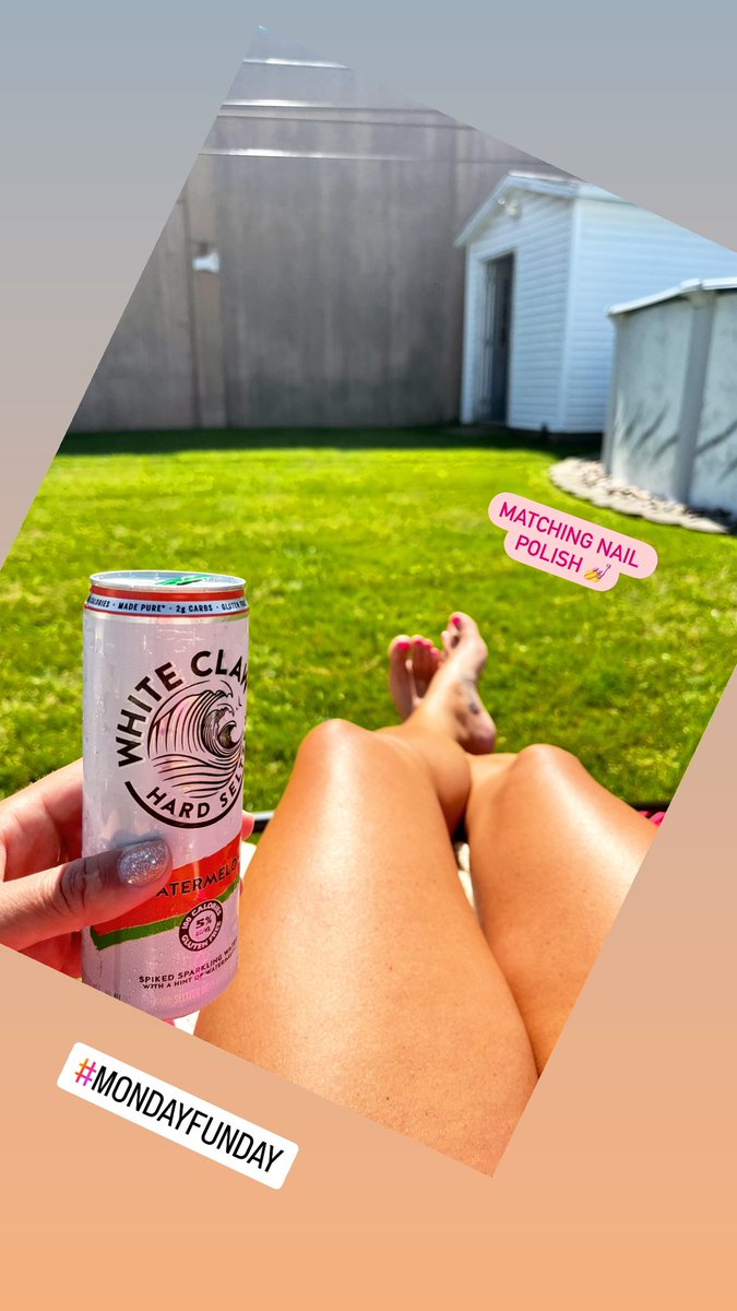MerePear11's tweet photo. Happy Labor Day! 😎☀️👙🎉✌🏼💖#HappyLaborDay #FallSummer #Sun #MondayFunday #Fun #Pool #Peace #Pink #Tonawanda @MarcoGoBills https://t.co/g8hAWUgRXq
