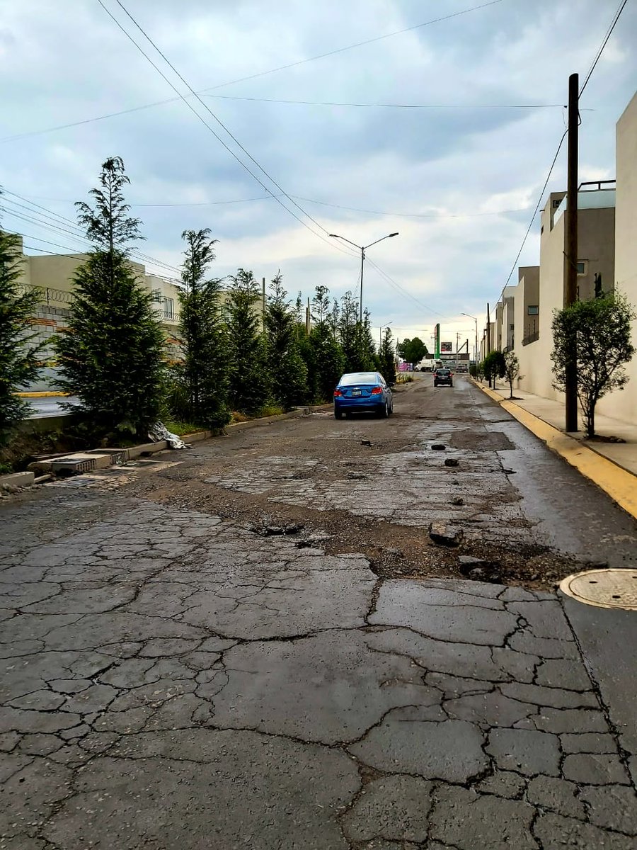 mocpi's tweet photo. @ObrasPublicas22  @MetepecGobierno. Calle 16 de Septiembre junto a Residencial Montecarlo obras inconclusas #callesinbaches #Metepec https://t.co/WmH4HUo3Us