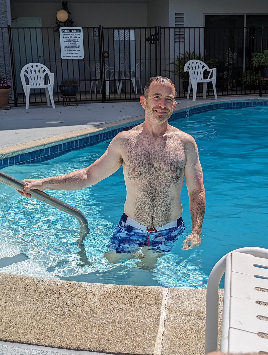 Easer79's tweet photo. Pool day was fun. Who’s coming by next time? https://t.co/pysNSeJWkW