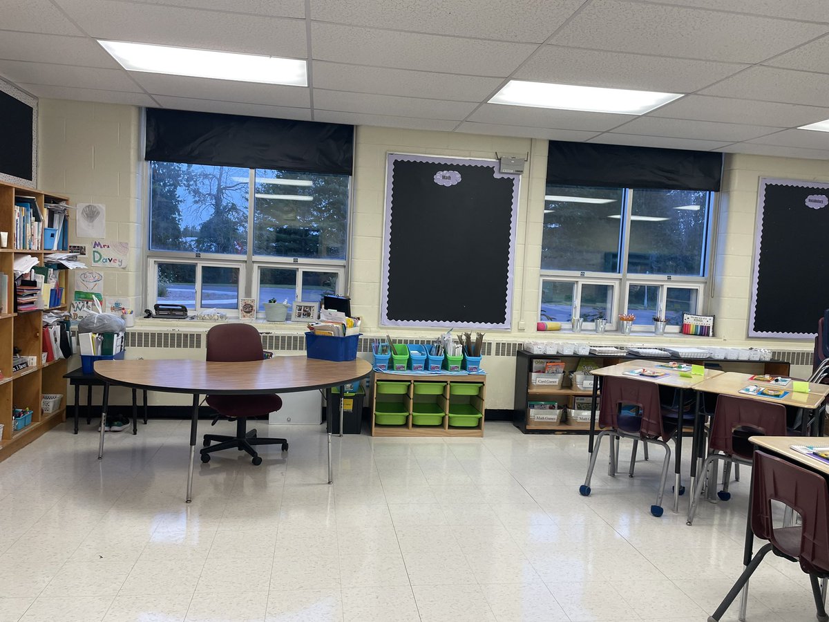 DaveyJenn's tweet image. This empty room was waiting to be filled with kids today! Welcome back Selby Stars! Get some rest and lots of water to be ready for tomorrow! 💜💜
