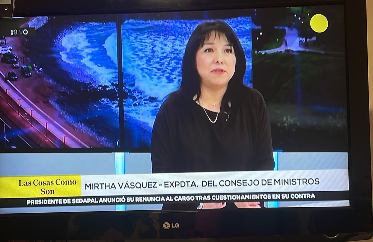 nidiavilchez's tweet photo. CARA DURA
Fue Presidenta de PCM del Gobierno de “Perú Libre” 2021-2026 y ¿“no tiene ninguna responsabilidad” ? Pretende limpiarse la cara individualizando el gobierno.

@MirtyVas usted promovió y apoyó a éste desastroso gobierno. Asuma su responsabilidad. https://t.co/mliaXCCeyL