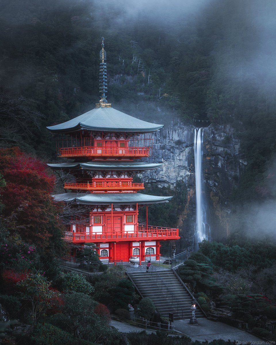 Nachi falls Japan