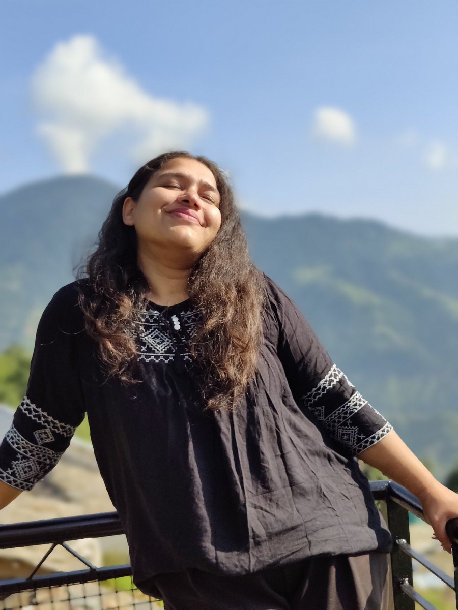 Nomadic_Mohini's tweet photo. Sunshine 🌞 and you 💞.
.
.
#travel #HimachalPradesh #traveling #sunshine #himachli https://t.co/NBd2GmnIYD