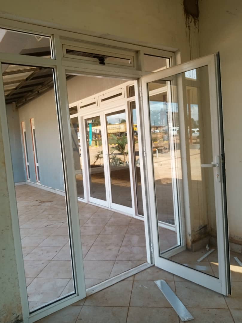 Aluminium column doors...