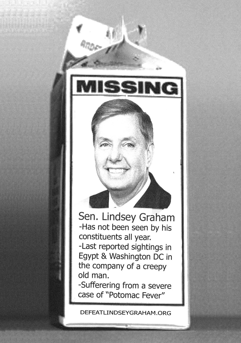 Damaan4u33's tweet image. Where&apos;s Lindsey? Somebody better check Trump&apos;s ass crack. 🤣🤣🤣