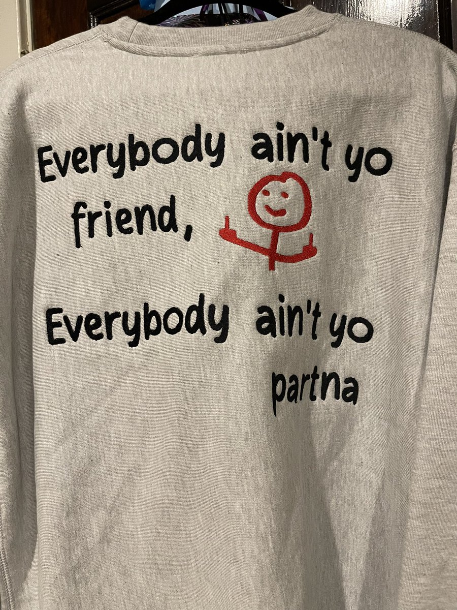 CrownMeBookish's tweet image. Shout out to my brother for the latest addition to my addiction… I mean collection!😂🤷🏽‍♀️ #Mo3 #SweaterWeather #LoadingSoon