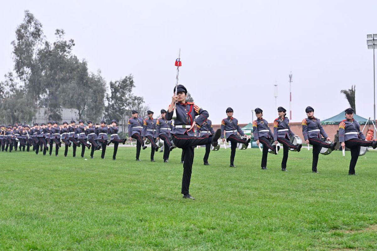 Carabineros de Chile tweet media