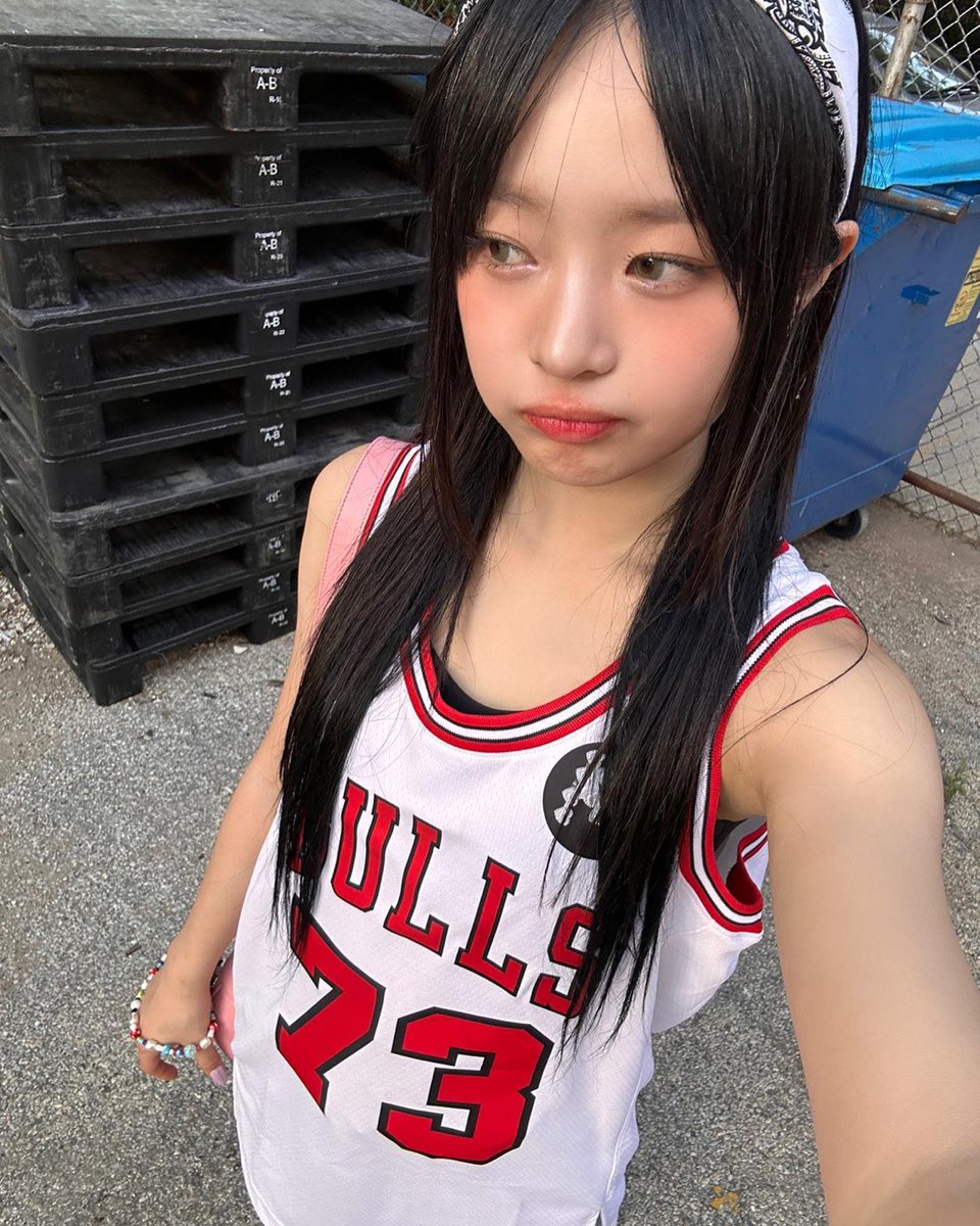 블루 tweet media