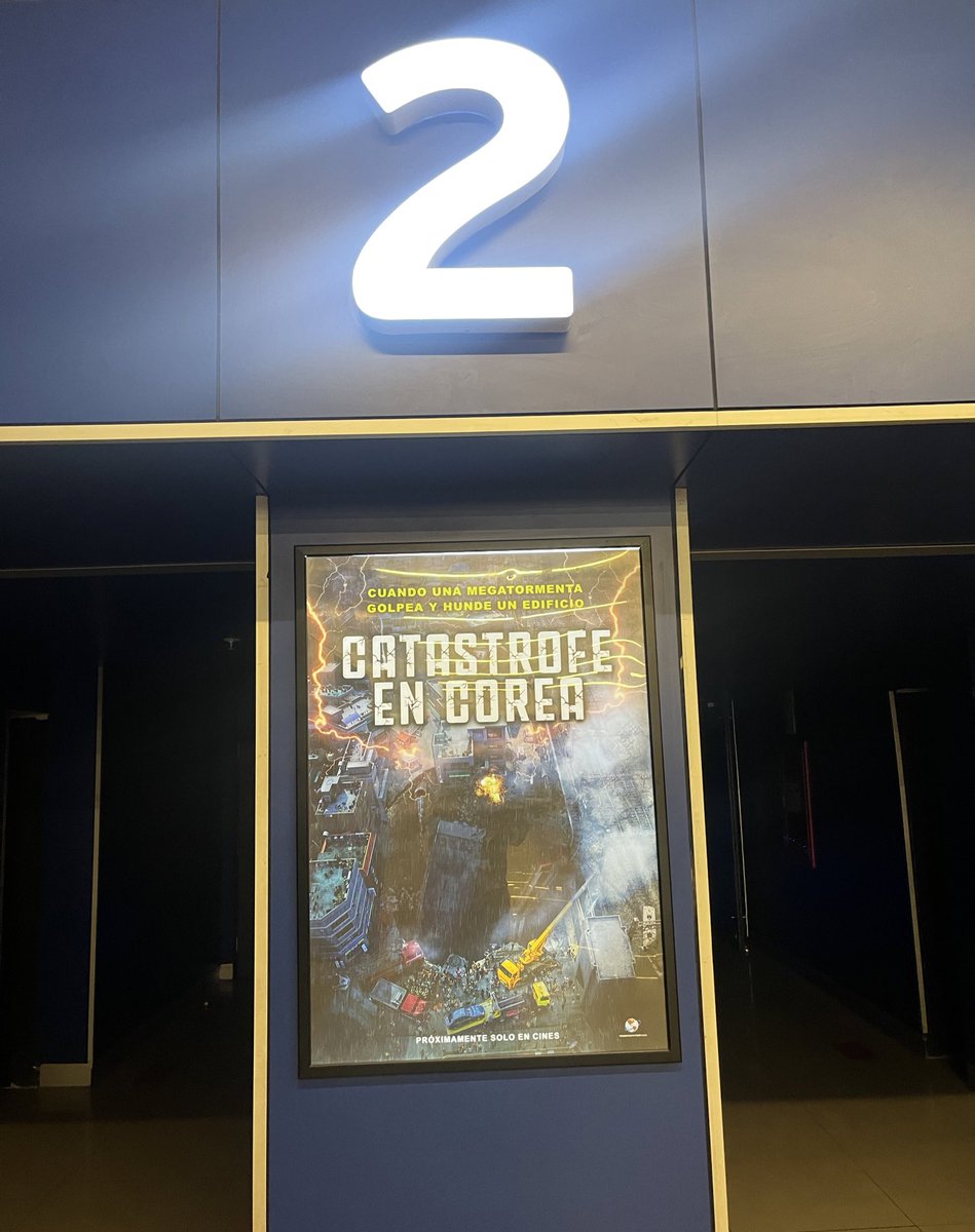 branel_g2501's tweet image. Hoy tenía muchas ganas de venir al cine a ver esta película 😺 #CineTime