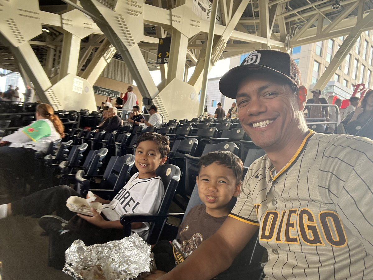 PuPeing's tweet photo. #BringTheGold https://t.co/CPvTItgttC