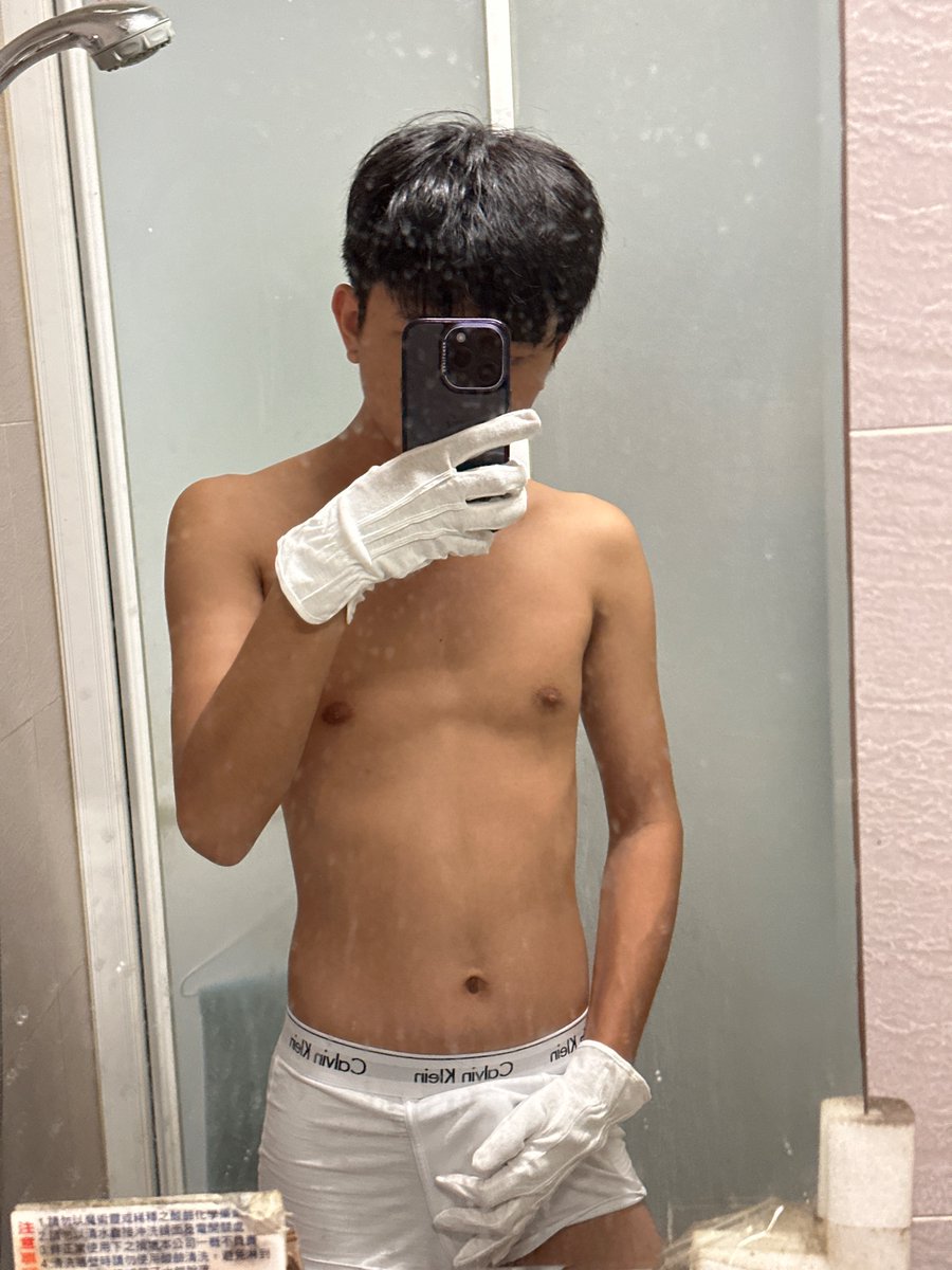 whitegloves0's tweet photo. https://t.co/D862POEGWS