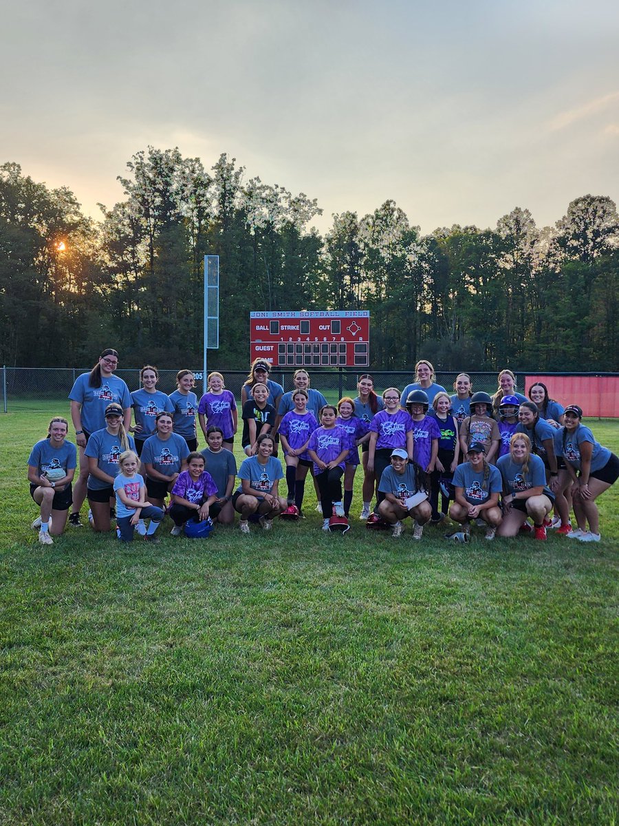 SenatorsSB's tweet photo. Our first kids camp was an absolute BLAST! Can't wait for next Tuesday. #DEfendthehills #unit #RollSens https://t.co/EjhBcJnuIg