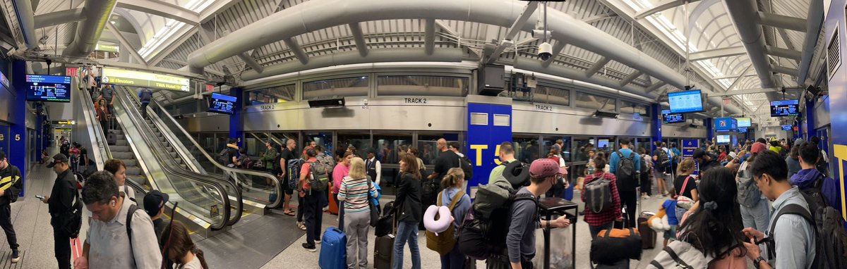 davidb383's tweet image. Victim of its own success: the air train at JFK airport so popular then, in the evening, when zillions of people are waiting to take it the trains are spaced way apart, and it takes forever