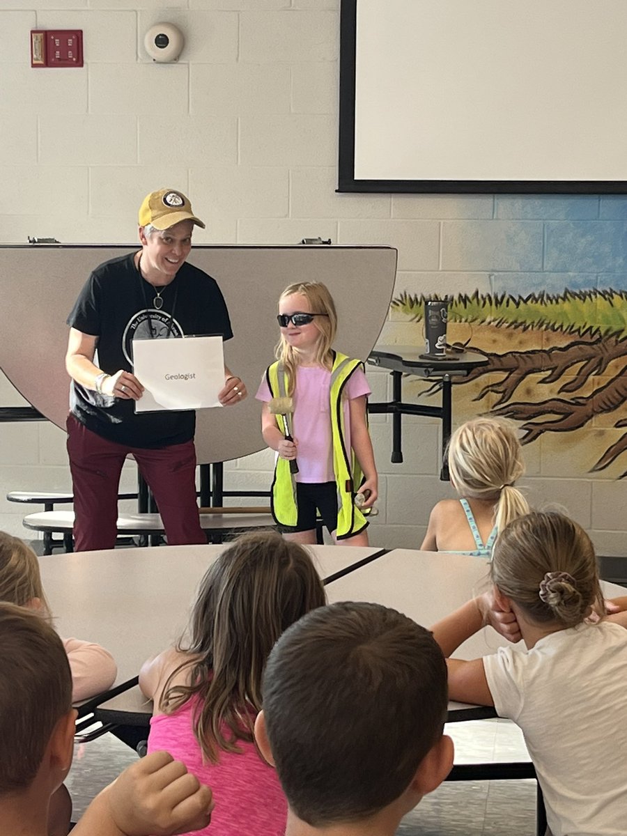 Debbie Schwertner tweet media