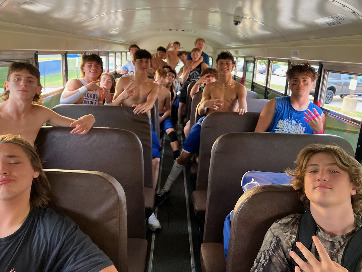 Freshman take down Lafayette 28-21 and the JV beat U City 40-0. A good night for the program… and currently 6-0. Great job boys!