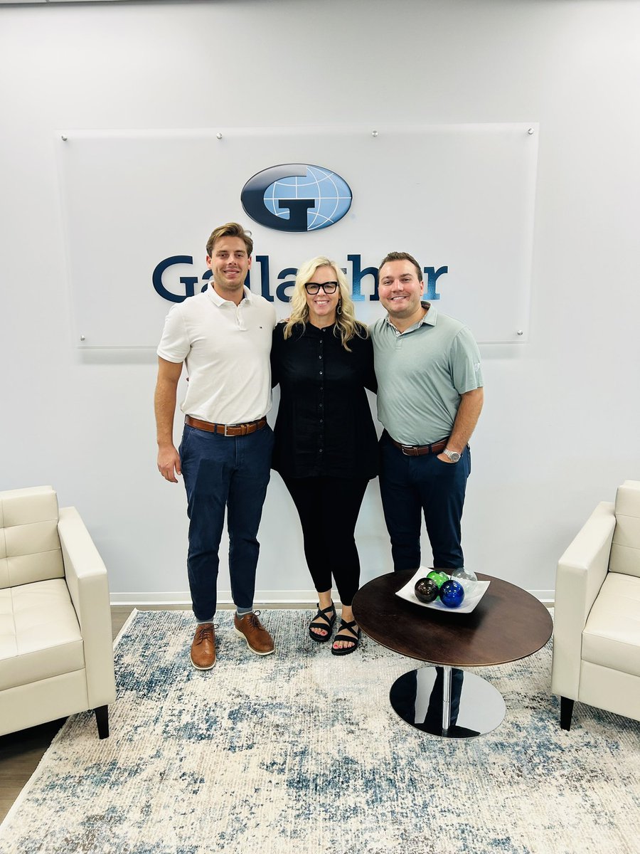 kirsch_cara's tweet photo. @GallagherGlobal is committed to expanding our team with Associate Consultants and I’m lucky to be working with some very bright minds. @huke_leller @ryangelinas_ @VetterLeah #lifeatgallagher #employeebenefits https://t.co/dpiVHHWodM