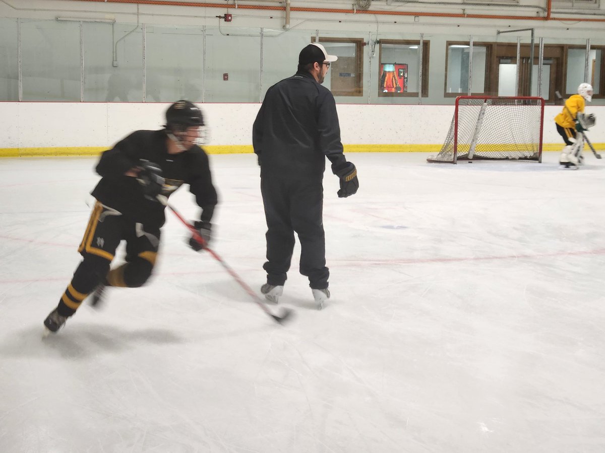 Strathcona Bruins tweet media