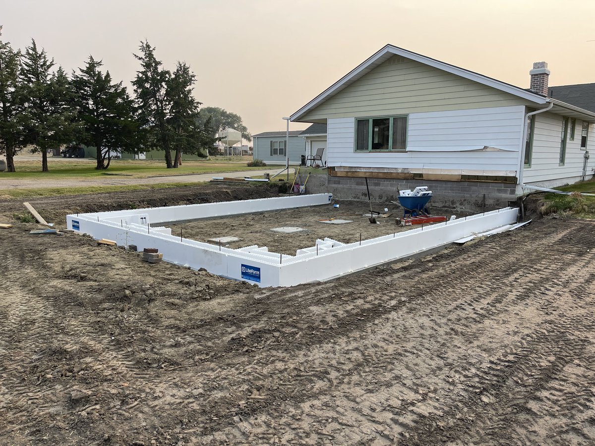 THEsodakRANCHER's tweet image. First row of ICF is glued down to the footing… ready to hammer away at layer #2 and #3 tomorrow. 

#LiteForm #ICF #Construction