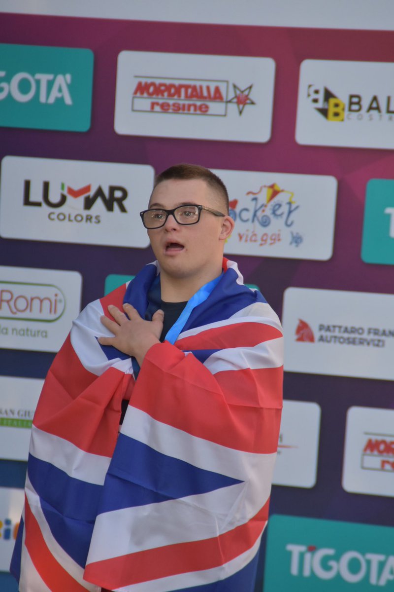 DSSGB1's tweet photo. 🥇European Champion🥇

Breaking free from the pack to take the gold🥇by a sizeable margin

Congratulations Zac 
Men’s T21 200m butterfly European Champion https://t.co/rZ62Kn3A4U