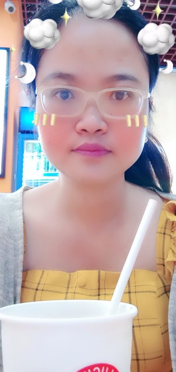candy290586's tweet photo. Romantic 1 mênh 😂 https://t.co/TjMnQ9W5wh