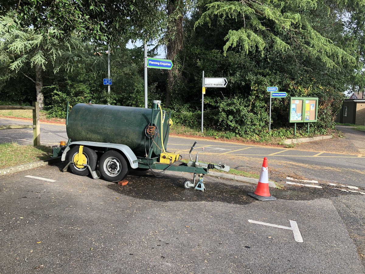 Caroline_Em_S's tweet photo. @MSDCnews this has been leaking water since last night in the Town Hall car park; not very sustainable https://t.co/vXOe0H72cm